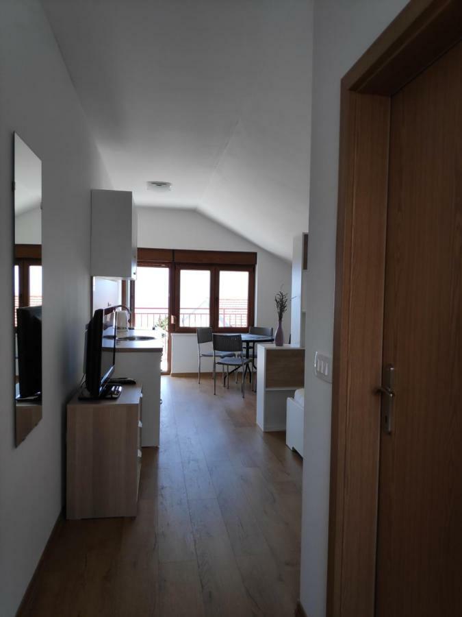 Apartman Anicic Podaca Ngoại thất bức ảnh