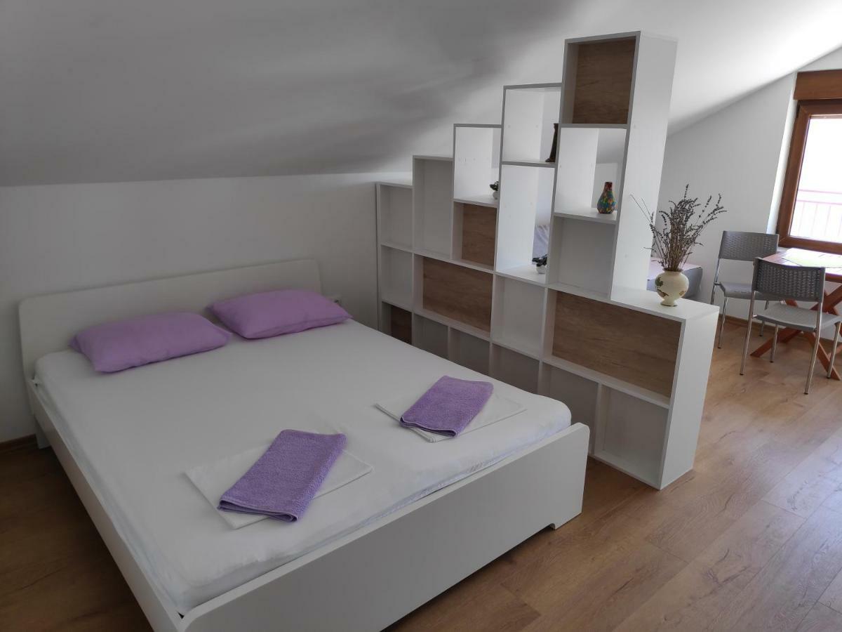 Apartman Anicic Podaca Ngoại thất bức ảnh
